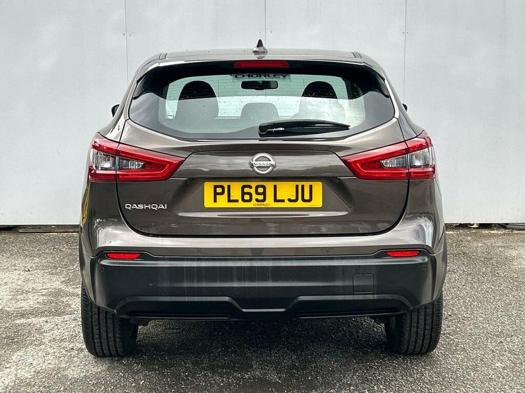 Nissan Qashqai 1.3 Dig-t Acenta Premium Suv Eur PL69LJU Brown #5