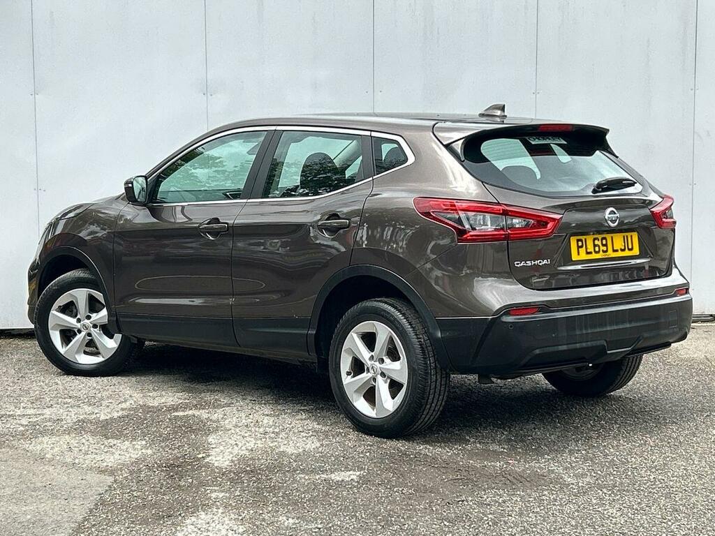 Nissan Qashqai 1.3 Dig-t Acenta Premium Suv Eur PL69LJU Brown #3