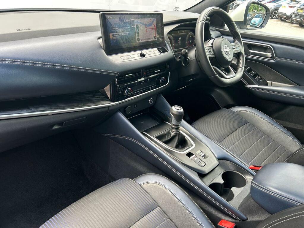 Nissan Qashqai 1.3 Dig-t Mhev Tekna Suv Hybrid DP73RPO White #2
