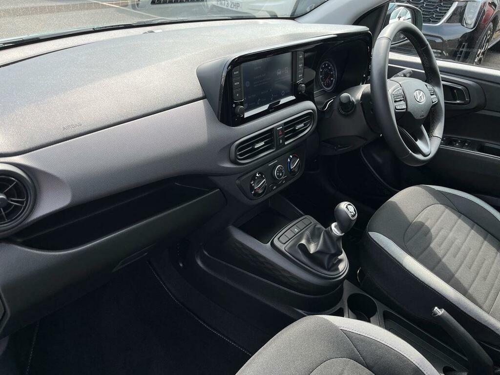 Hyundai I10 1.2 Se Connect Hatchback Euro 6 Green #2