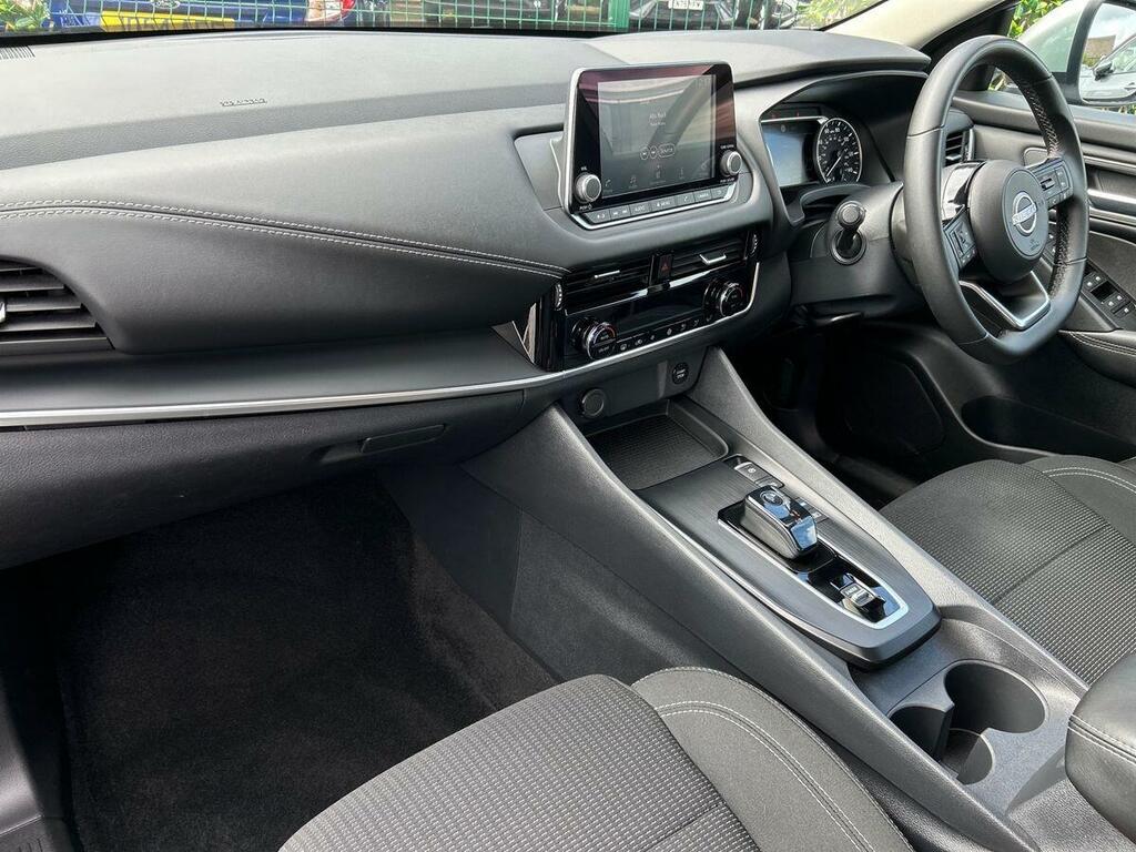 Nissan Qashqai 1.5 H E-power Acenta Premium Suv Hybrid DT73CTF Silver #2