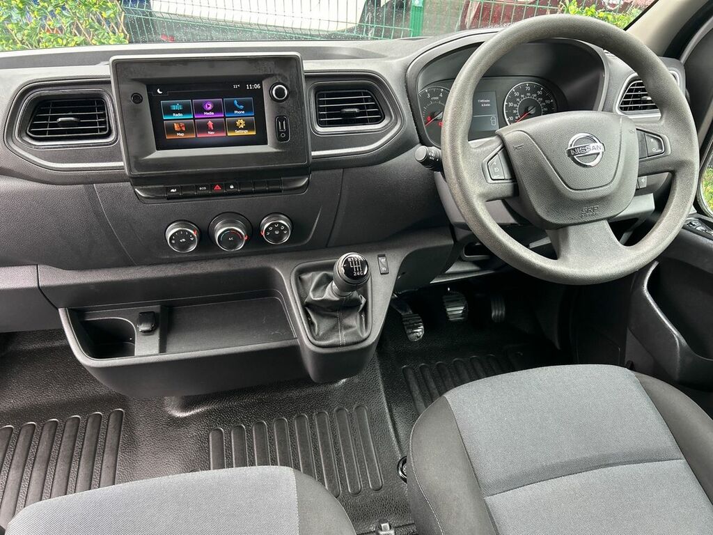 Nissan InterStar 2.3 Dci 28 Tekna Panel Van Fwd L White #6