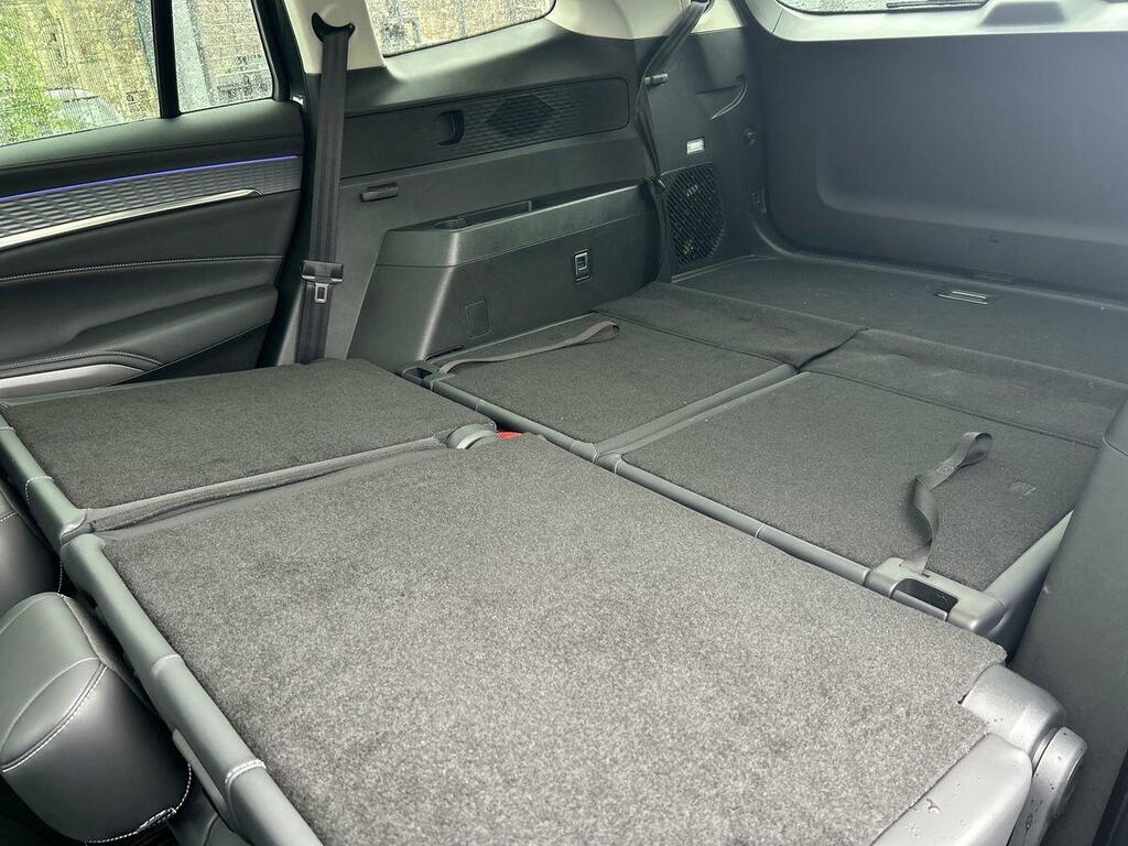 MG  1.5T 24.7Kwh Premium Euro 6 Ss Silver #56