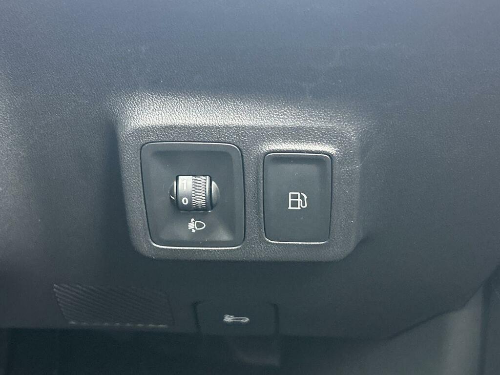 MG  1.5T 24.7Kwh Premium Euro 6 Ss Silver #41