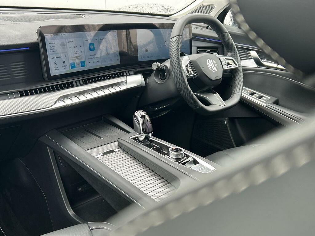MG  1.5T 24.7Kwh Premium Euro 6 Ss Silver #50