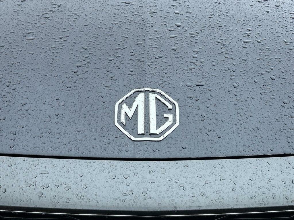 MG  1.5T 24.7Kwh Premium Euro 6 Ss Silver #22