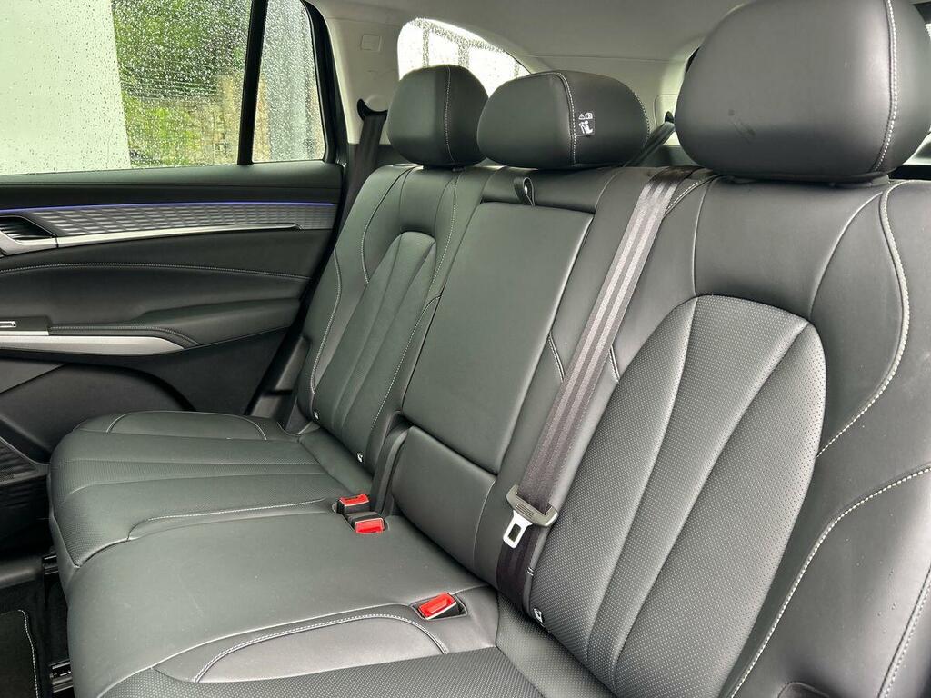 MG  1.5T 24.7Kwh Premium Euro 6 Ss Silver #18