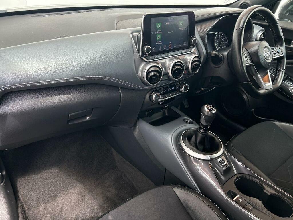 Nissan Juke 1.0 Dig-t Tekna Suv Euro 6 Ss FX71YFA Grey #2