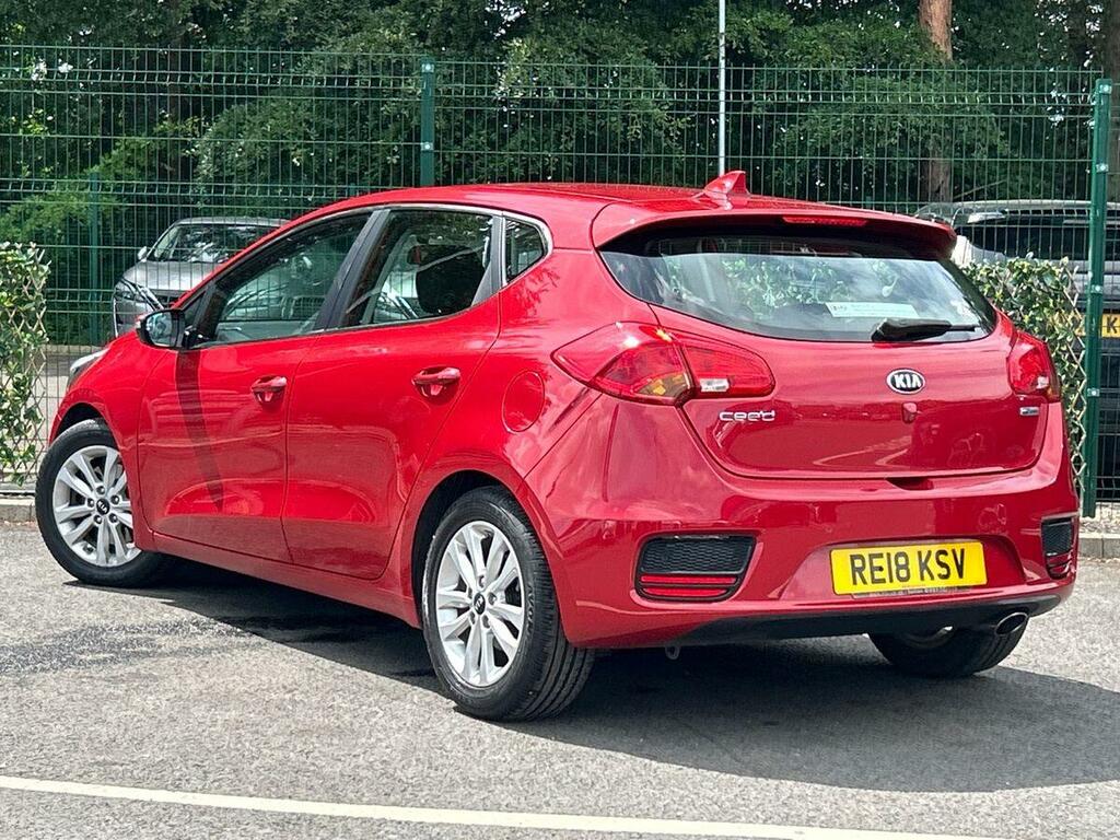 Kia Ceed 1.6 Gdi 2 Hatchback Euro 6 Ss Red #3