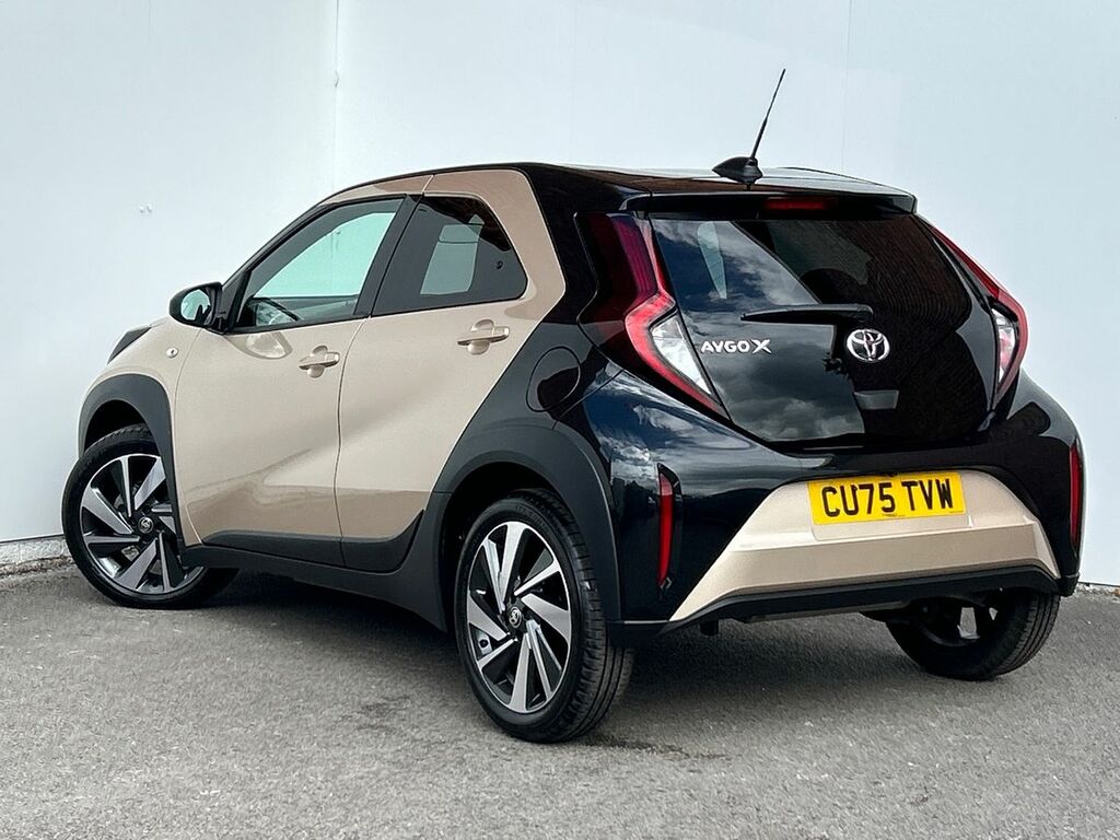 Toyota Aygo X 1.0 Vvt-i Edge Hatchback Euro 6 Beige #3