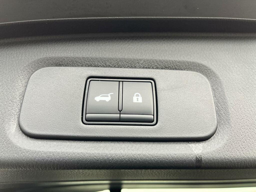 Nissan Qashqai Hatchback Grey #25