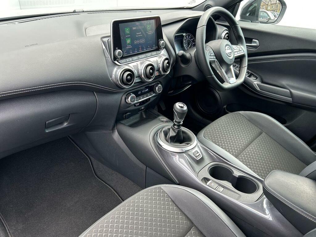 Nissan Juke 1.0 Dig-t N-connecta Suv Euro 6 PL23FWK Silver #2