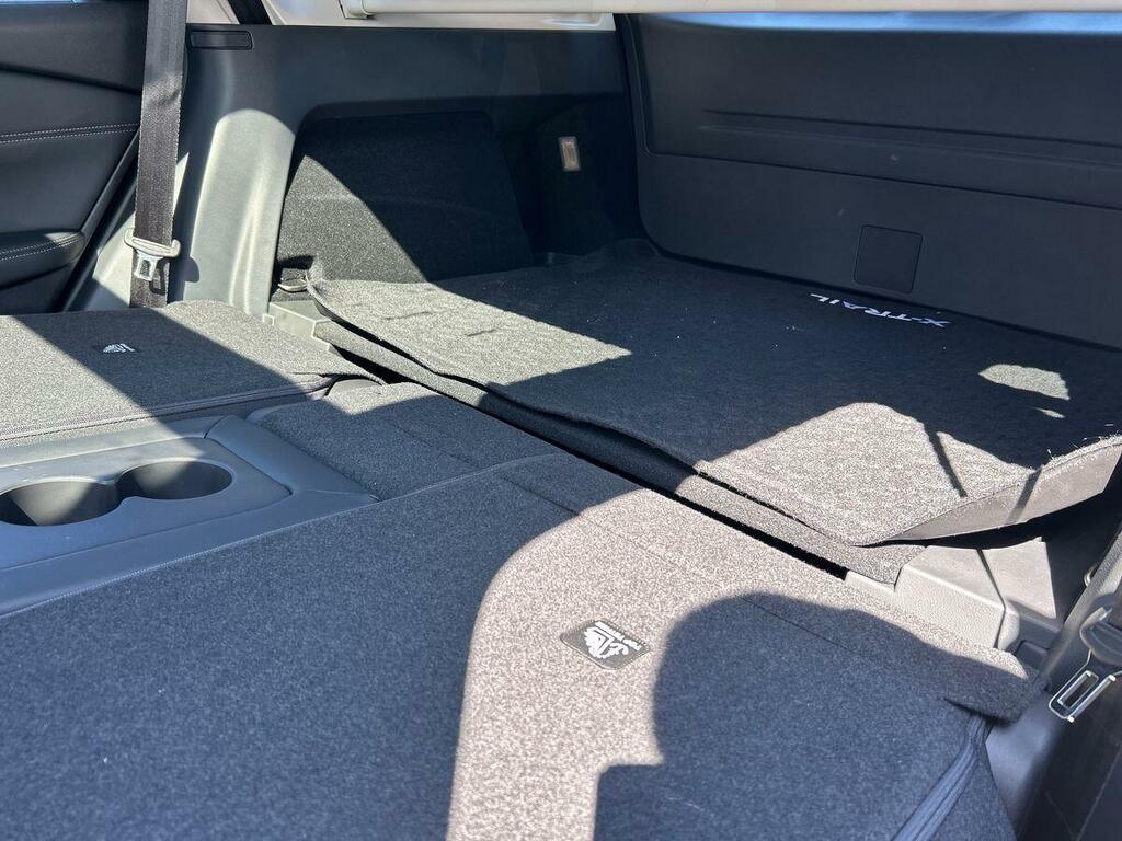 Nissan X-Trail Tekna Silver #51