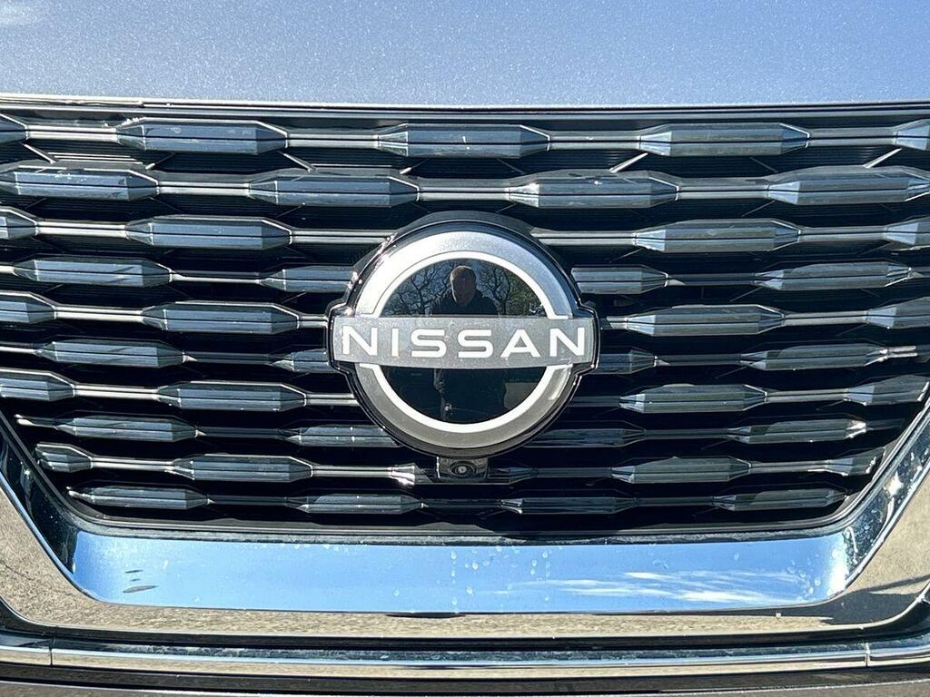 Nissan X-Trail Tekna Silver #22