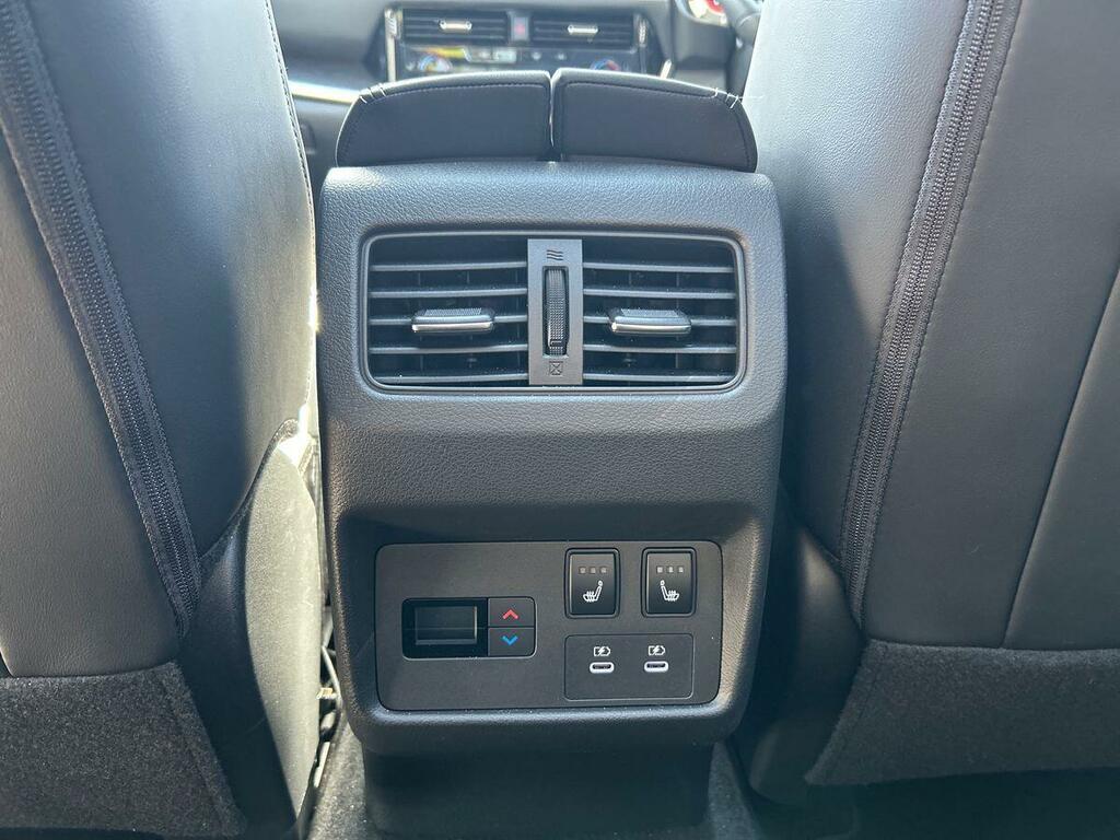 Nissan X-Trail Tekna Silver #50