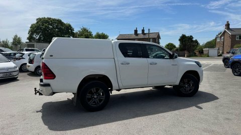 Toyota HILUX 2.4 Hilux Icon White #4