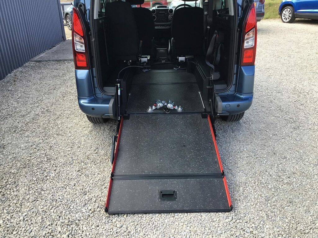 Peugeot Rifter 1.6 3 Seats Only 24 415 Miles F S Blue #3