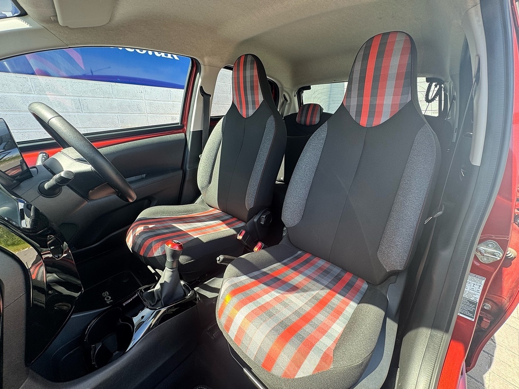 Peugeot 108 Collection BD70BNB Red #4