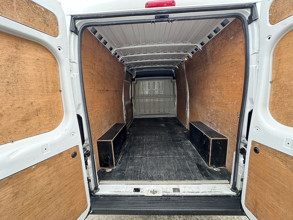 Peugeot Boxer Bluehdi 335 Professional WL72EWM White #5