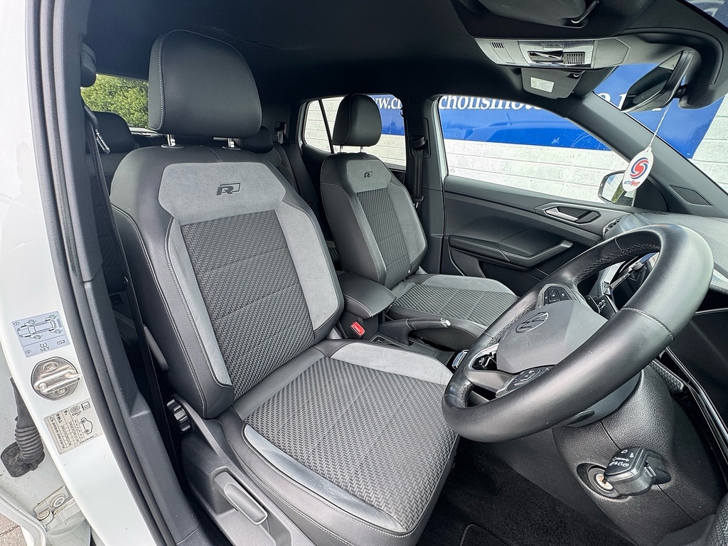 Volkswagen T-Cross Tsi R-line AV71THU White #6