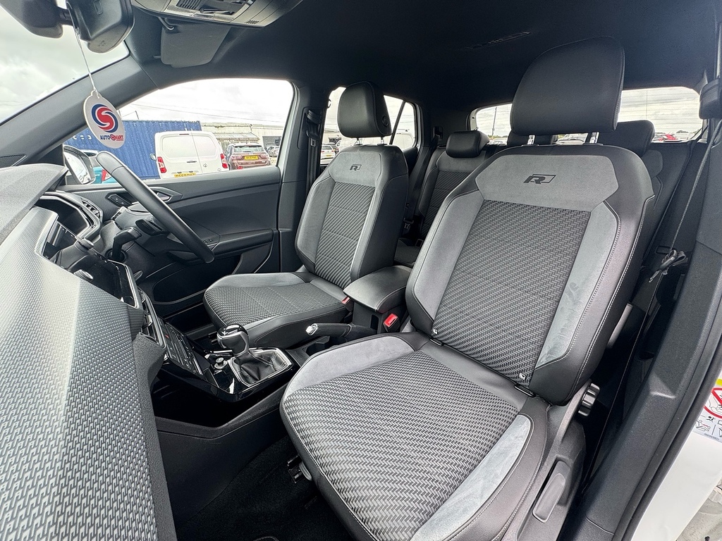 Volkswagen T-Cross Tsi R-line AV71THU White #3