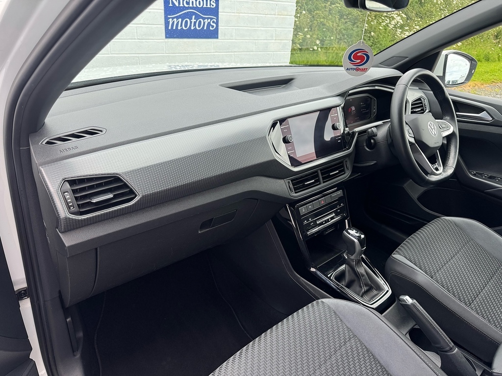 Volkswagen T-Cross Tsi R-line AV71THU White #4