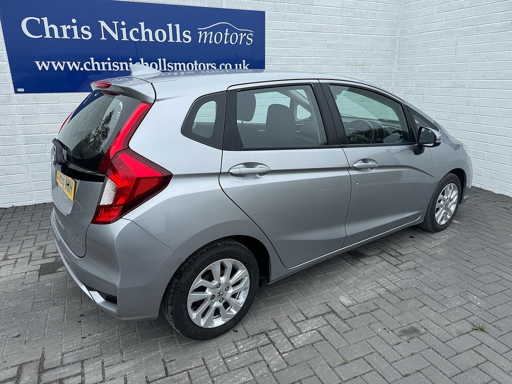 Honda Jazz I-vtec Se SG68WWH Silver #2