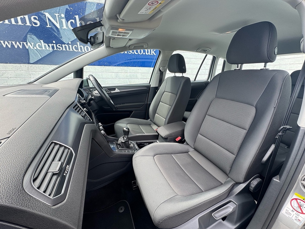 Volkswagen Golf SV Tsi Evo Se Nav Silver #3