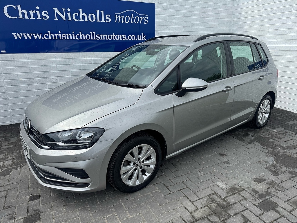 Volkswagen Golf SV Tsi Evo Se Nav Silver #2