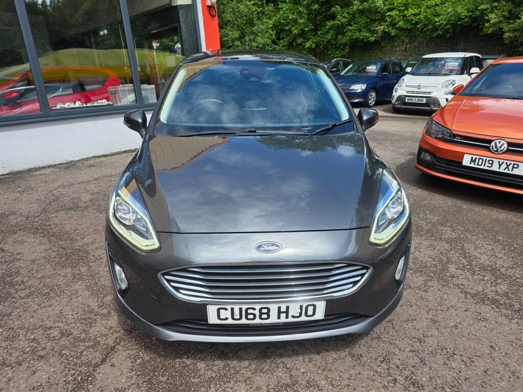 Ford Fiesta Titanium Tdci Hatchback CU68HJO Grey #2