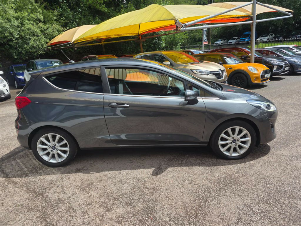 Ford Fiesta Titanium Tdci Hatchback CU68HJO Grey #4