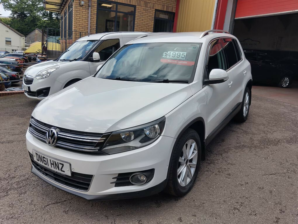 Volkswagen Tiguan Se Tdi Bluemotion Technology Estate White #3