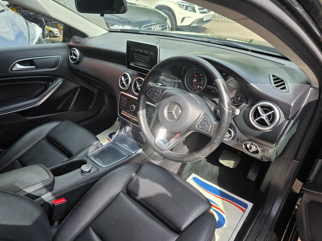 Mercedes-Benz A Class A180d Se Hatchback CA67HGE Black #6