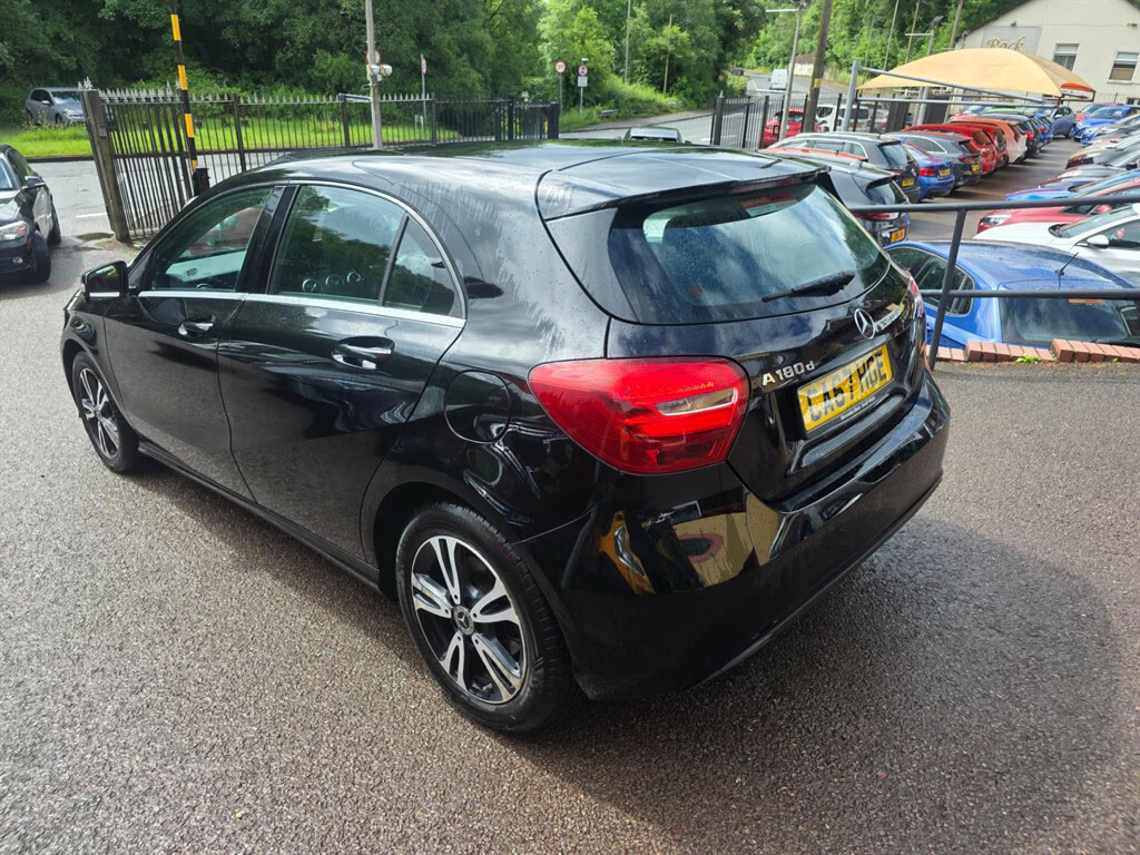 Mercedes-Benz A Class A180d Se Hatchback CA67HGE Black #5