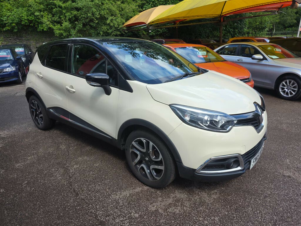 Renault Captur 1.5 Dci 90 Dynamique S Medianav Energy Hatchba Black #2