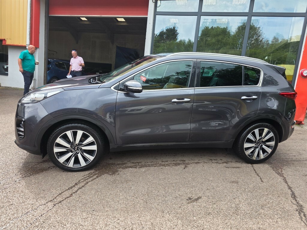Kia Sportage  White #6