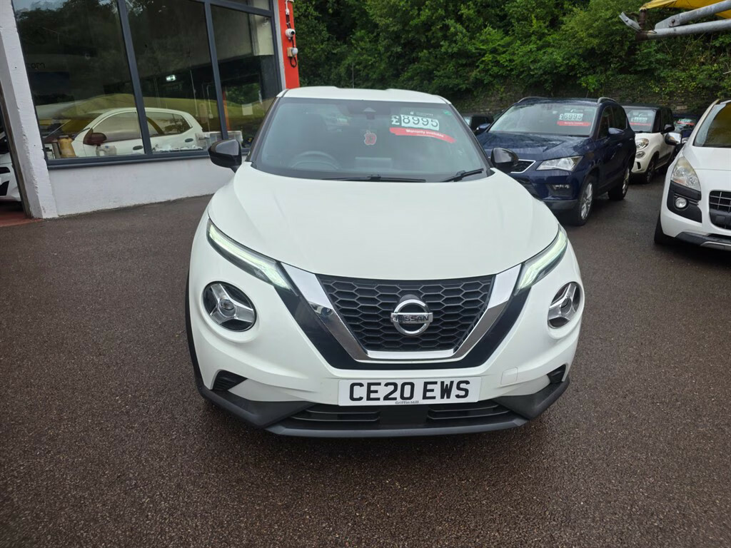Nissan Juke Dig-t Acenta Hatchback CE20EWS White #2