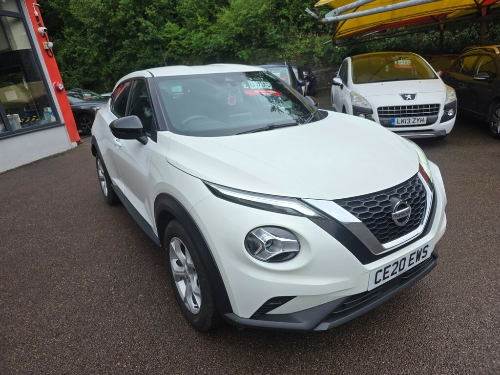 Nissan Juke Dig-t Acenta Hatchback CE20EWS White #3