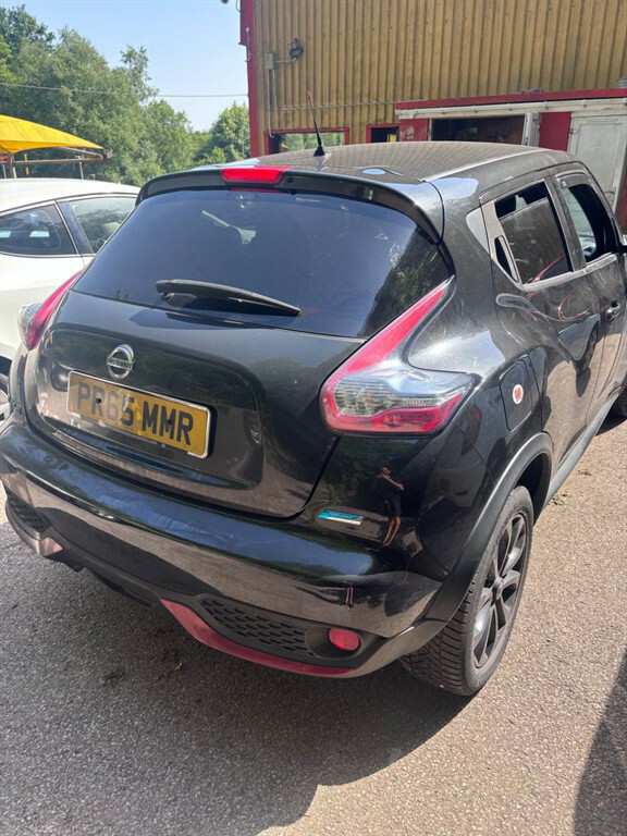 Nissan Juke Tekna Dci Hatchback Black #3