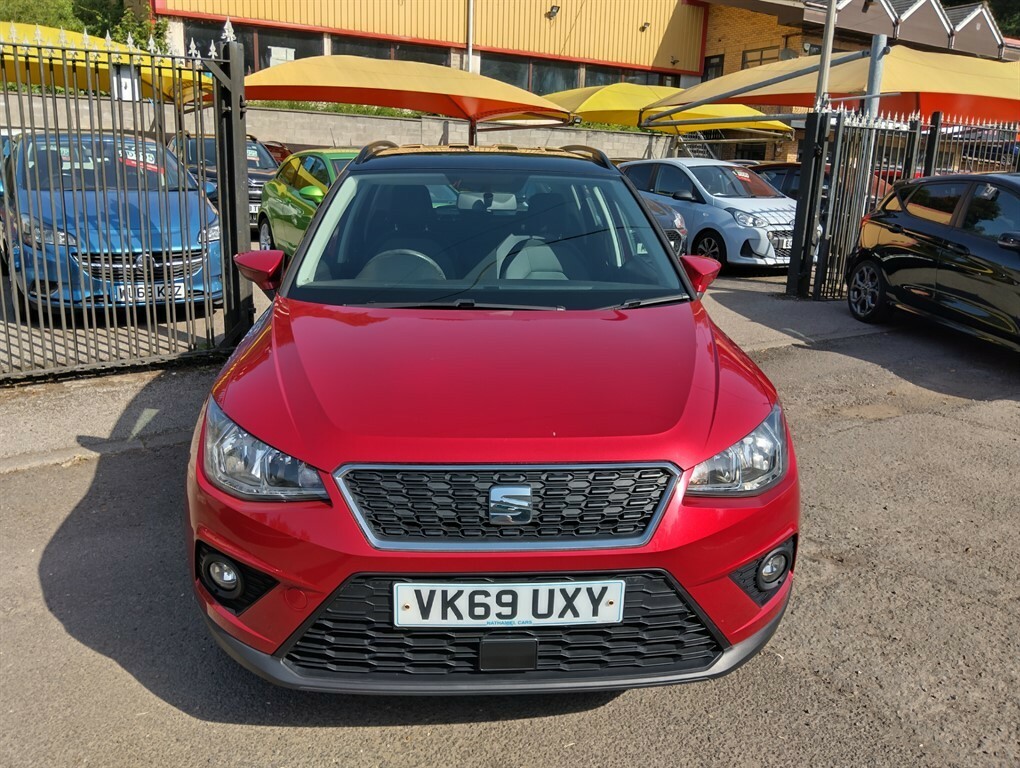 Seat Arona Tsi Se Technology Hatchback Red #4