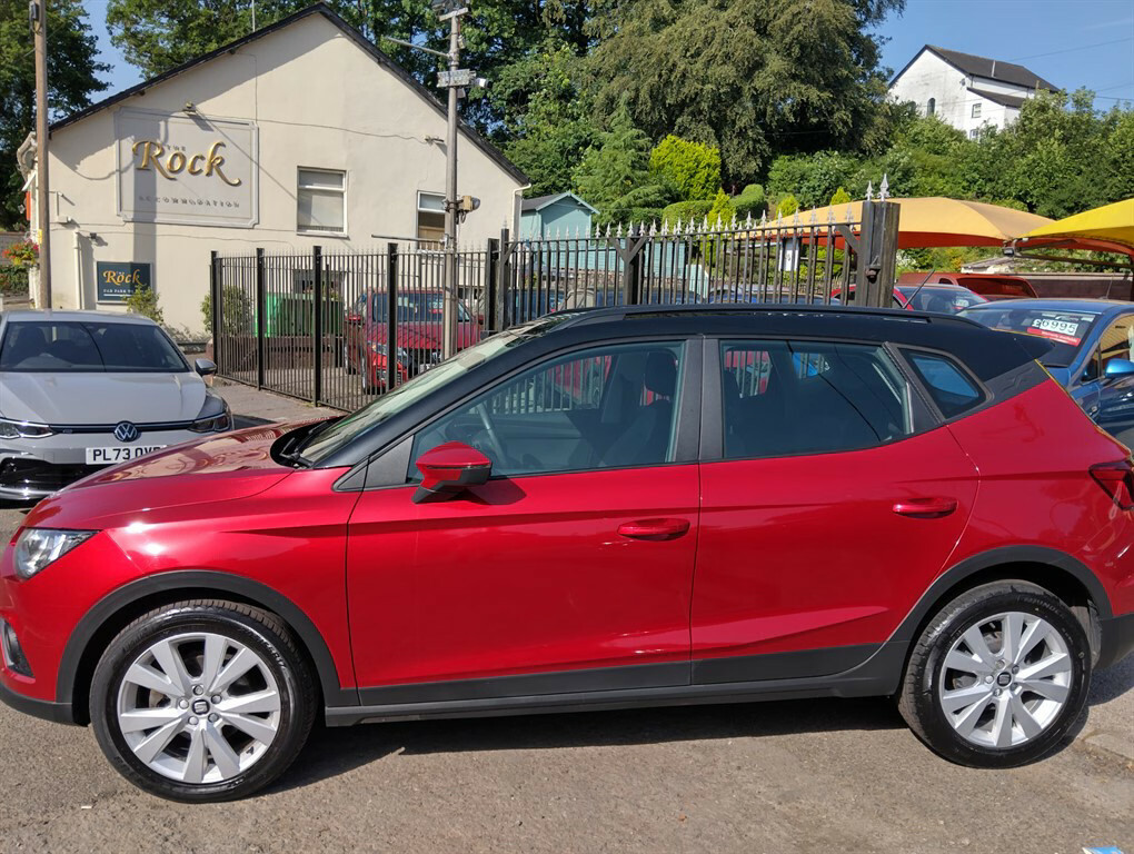 Seat Arona Tsi Se Technology Hatchback Red #3