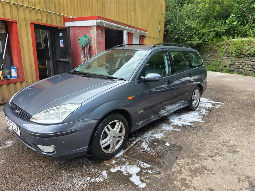 Ford Focus 1.4L Cl Hatchback Euro 3 74 Bhp Silver #1