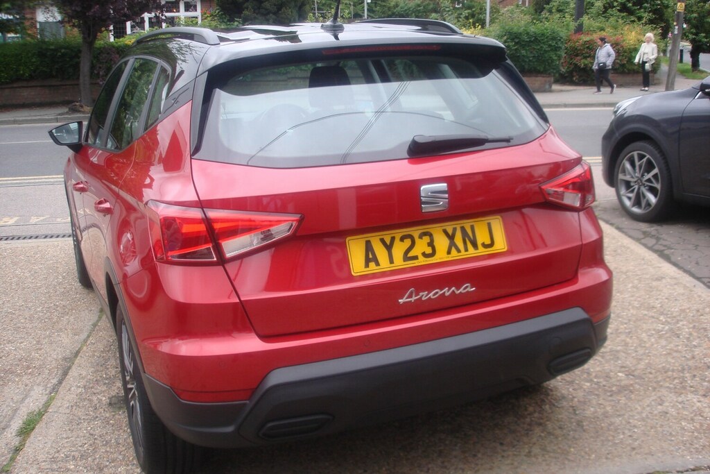 Seat Arona 1.0 Tsi 110 Se Technology Red #4