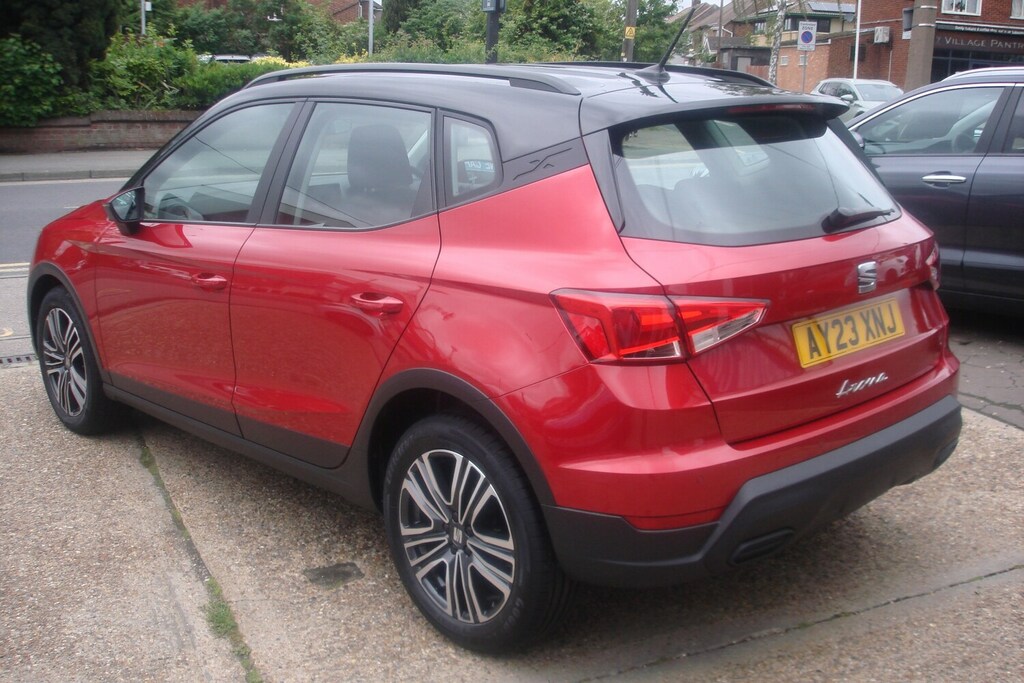 Seat Arona 1.0 Tsi 110 Se Technology Red #3