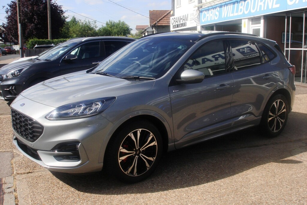 Ford Kuga 2.5 Fhev St-line X Edition Silver
