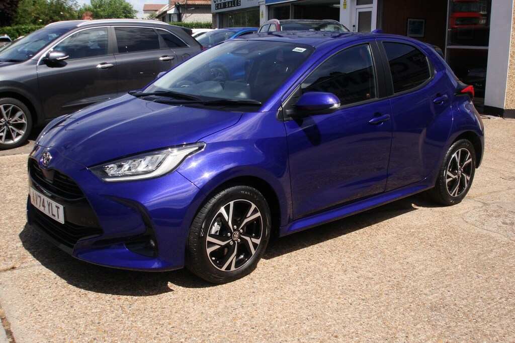 Toyota Yaris 1.5 Hybrid Design Blue #2
