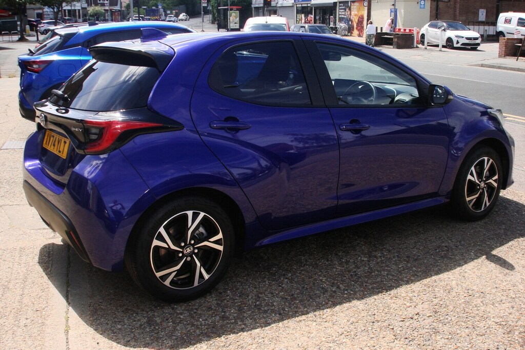 Toyota Yaris 1.5 Hybrid Design Blue #6