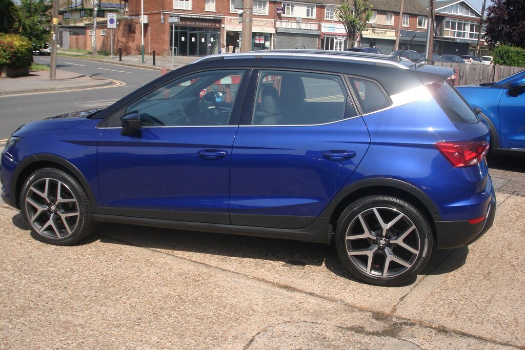 Seat Arona 1.0 Tsi 115 Xcellence Luxury Blue #2