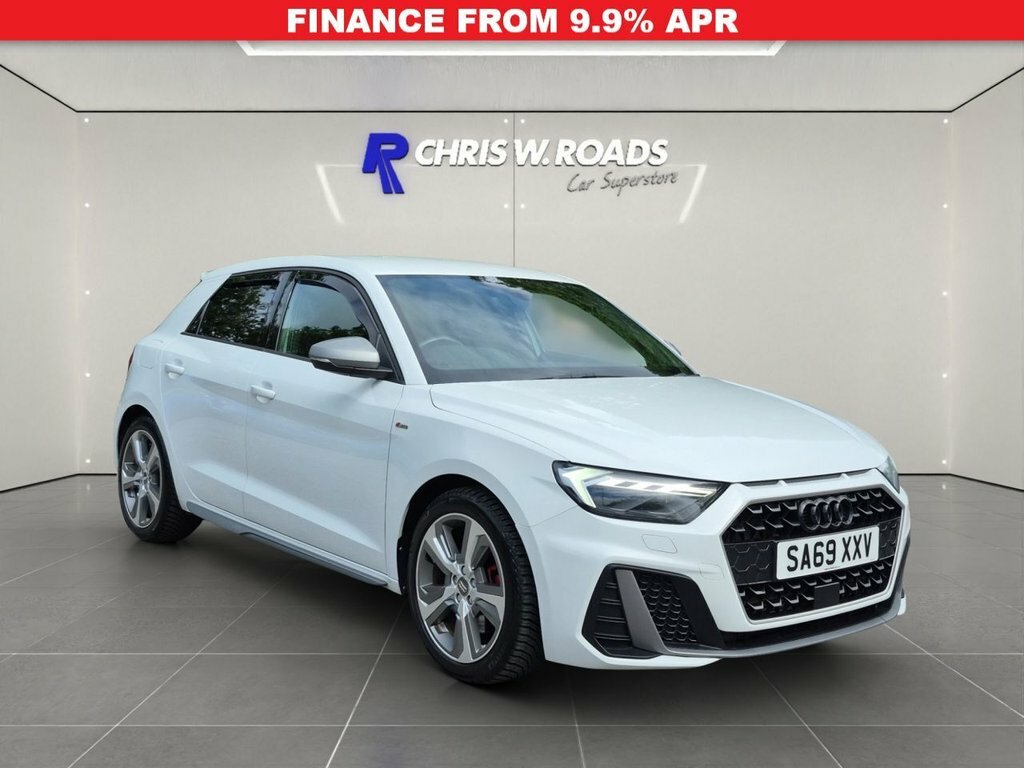 Audi A1 2L S Line Competition White