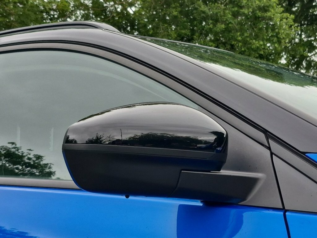 Vauxhall Grandland X Sri Nav White #32